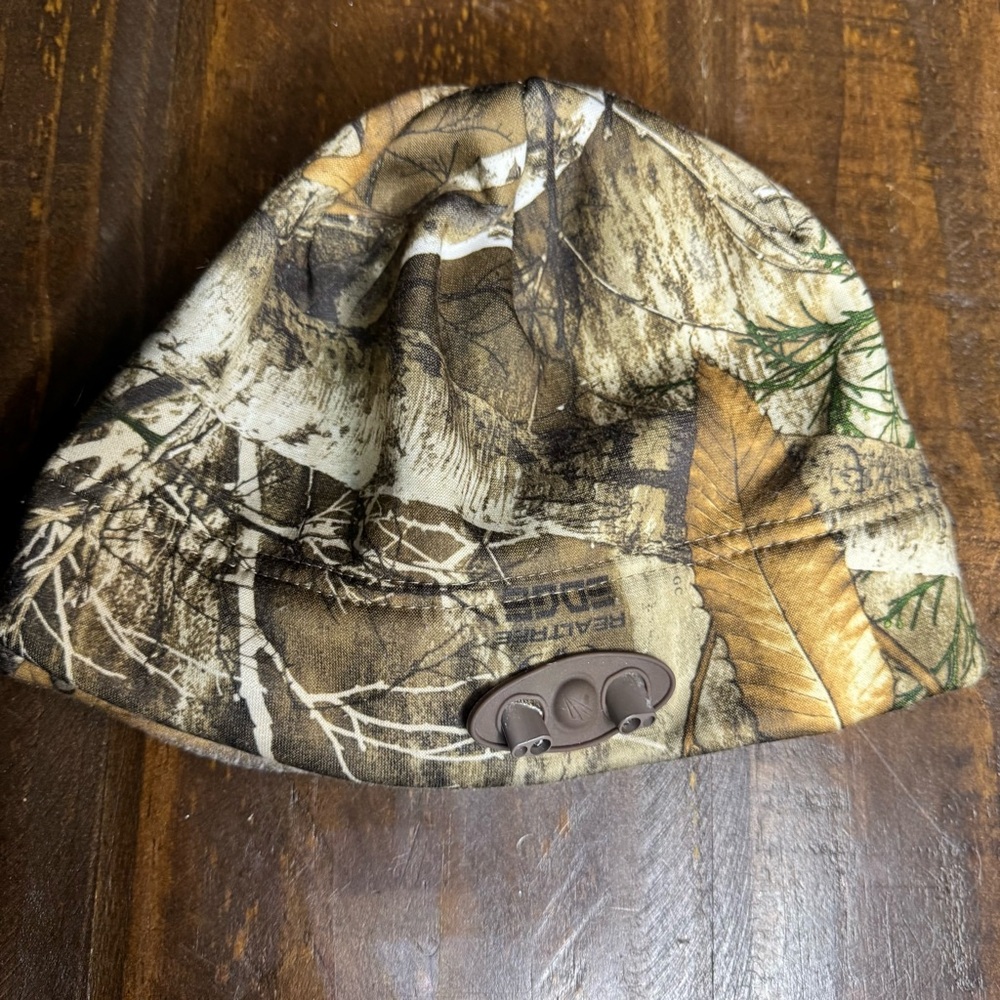 POWERCAP LeafCamo Beanie with LED Utility HeadLamp BuiltIn with Battery Pack